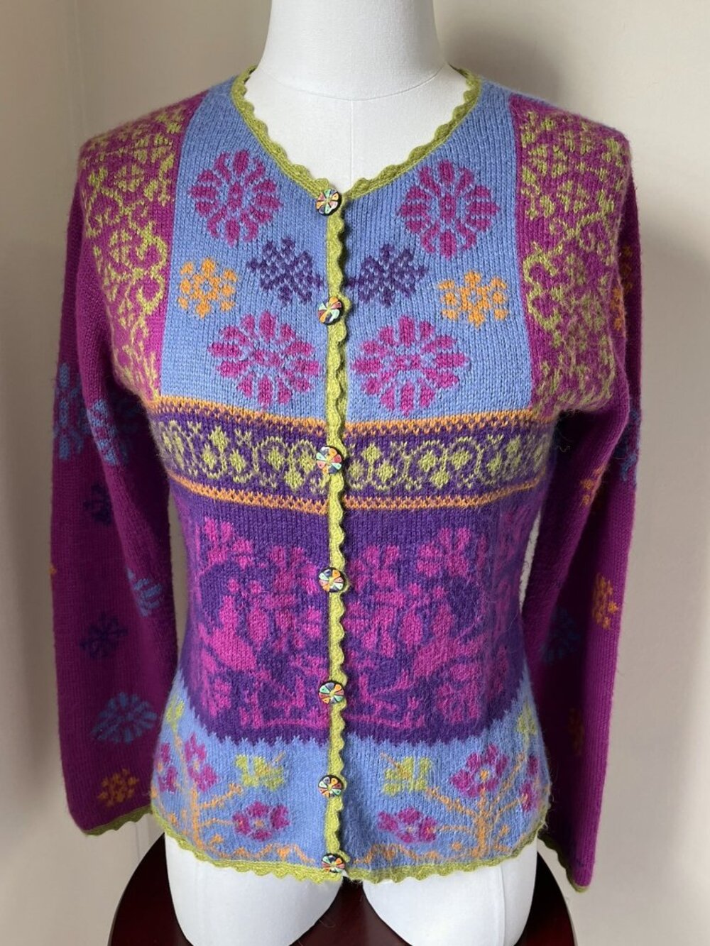 Alpaca Cardigan Sweater Small Colorful Floral Details Made in Peru